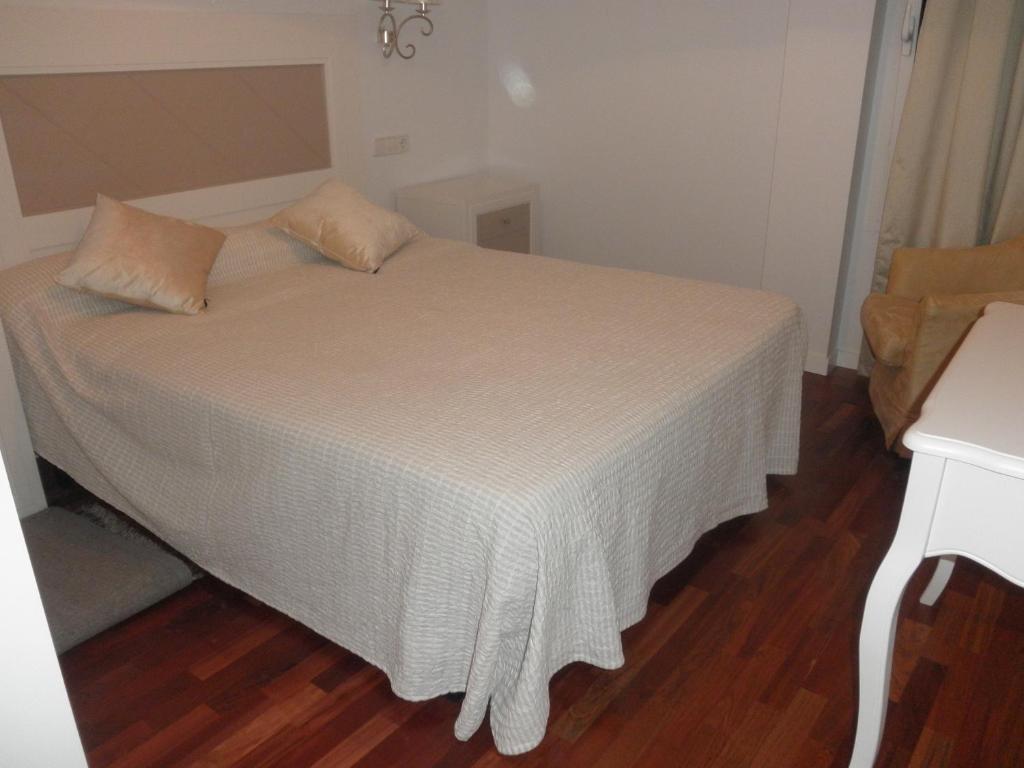 Hostal Dona Blanca Siguenza Exterior foto